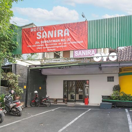 Collection O Hotel Sanira Bandung Bagian luar foto