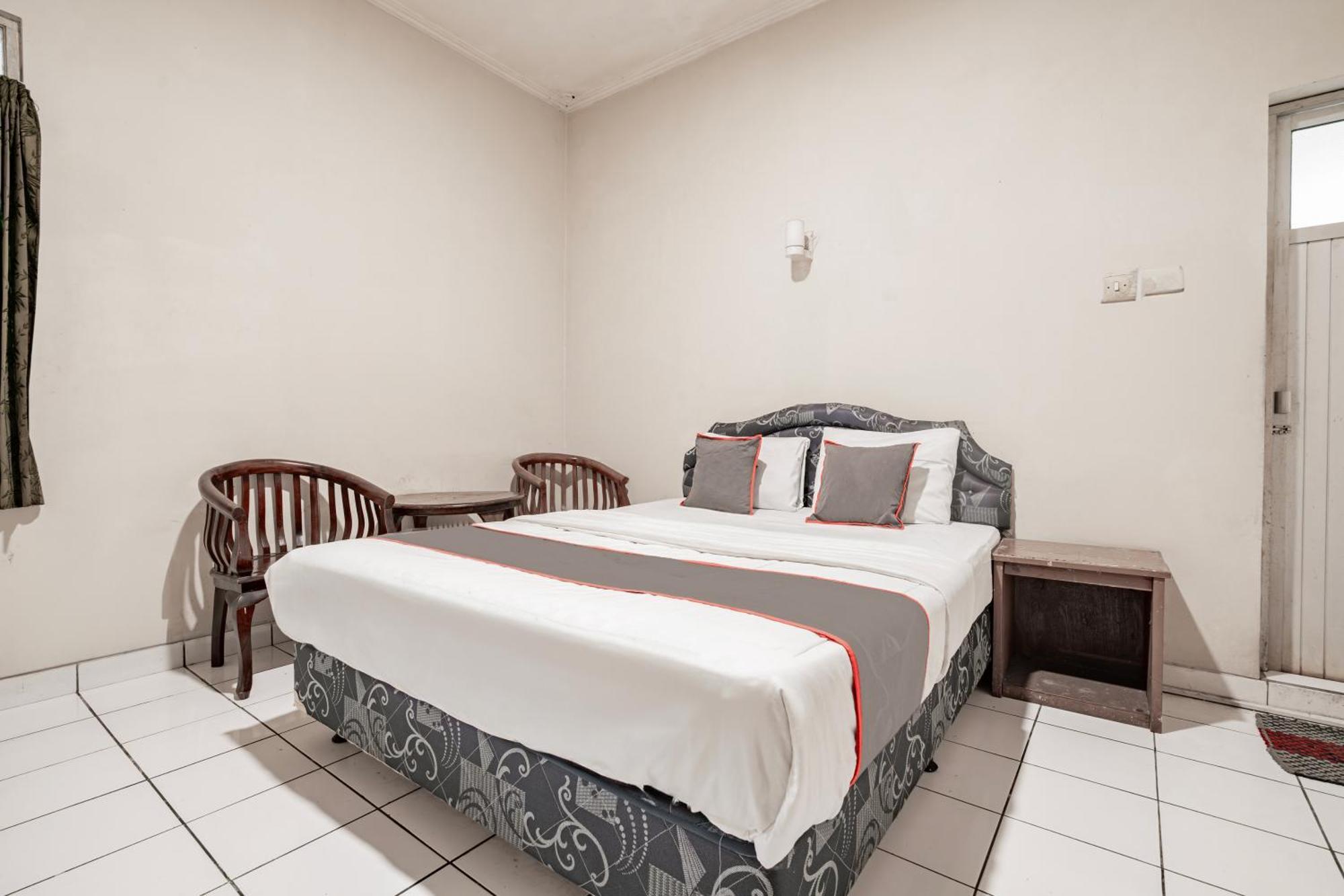 Collection O Hotel Sanira Bandung Bagian luar foto