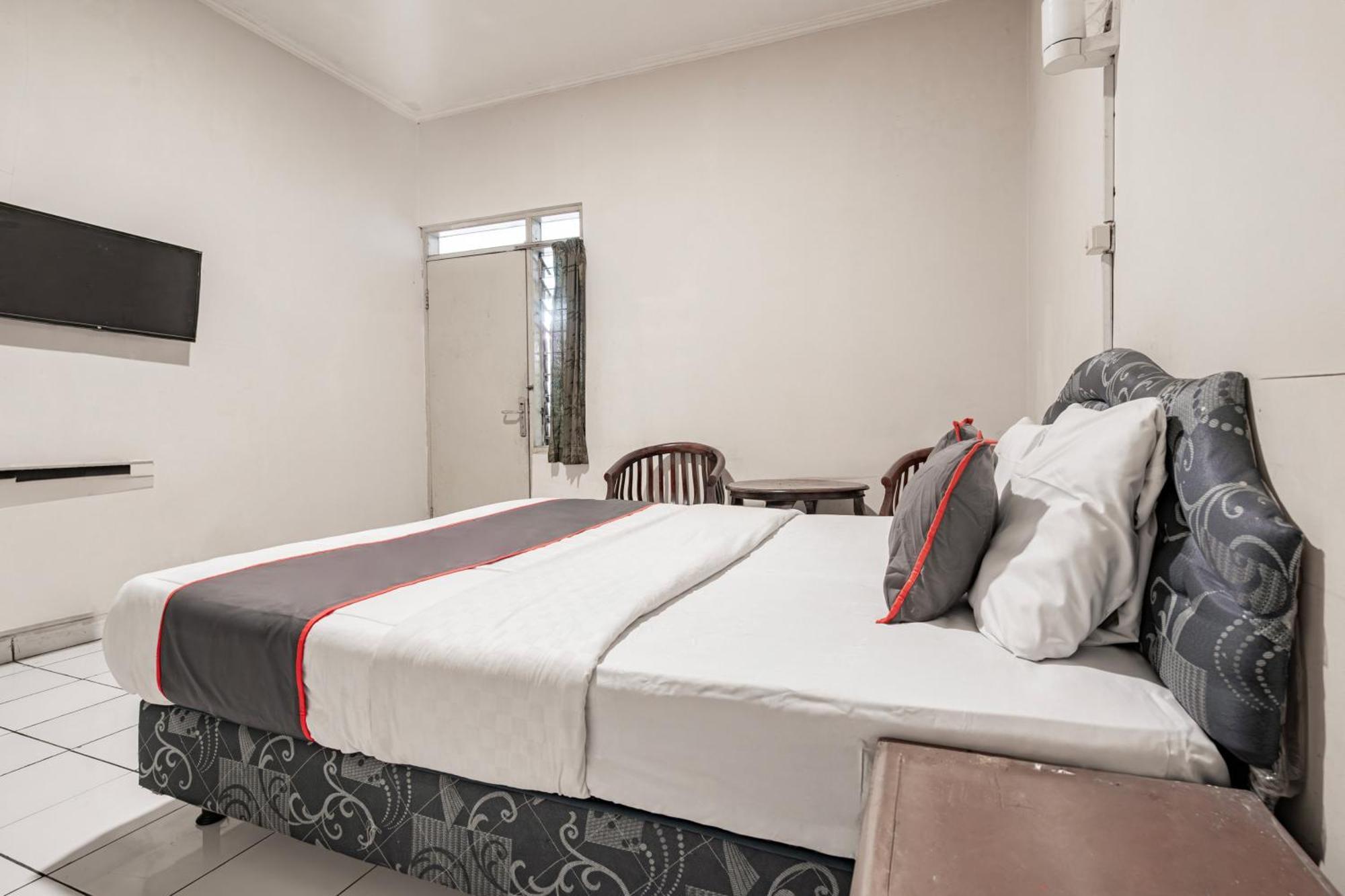 Collection O Hotel Sanira Bandung Bagian luar foto