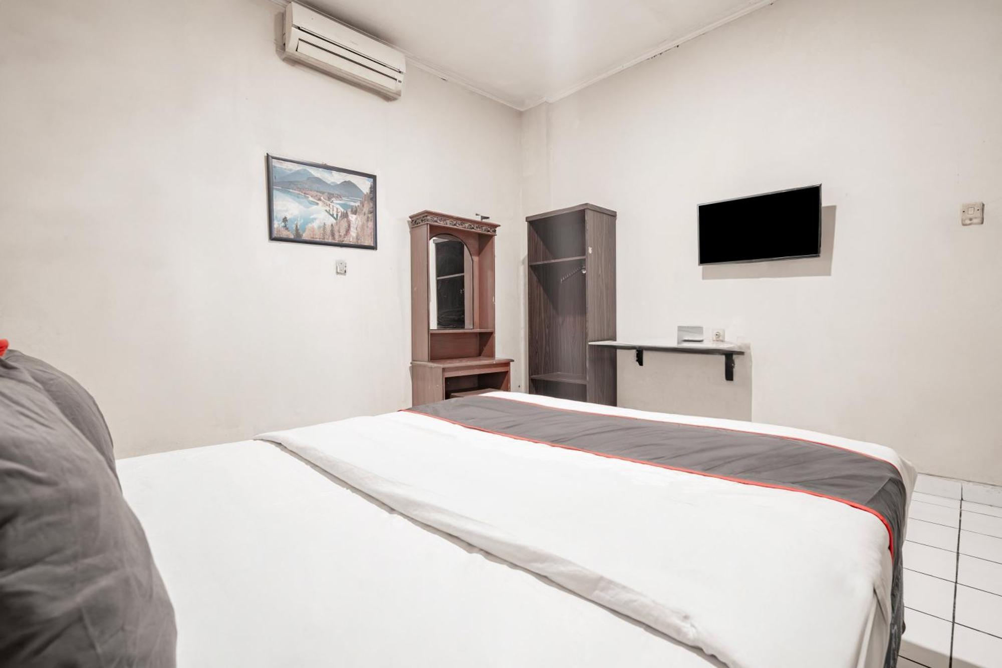Collection O Hotel Sanira Bandung Bagian luar foto